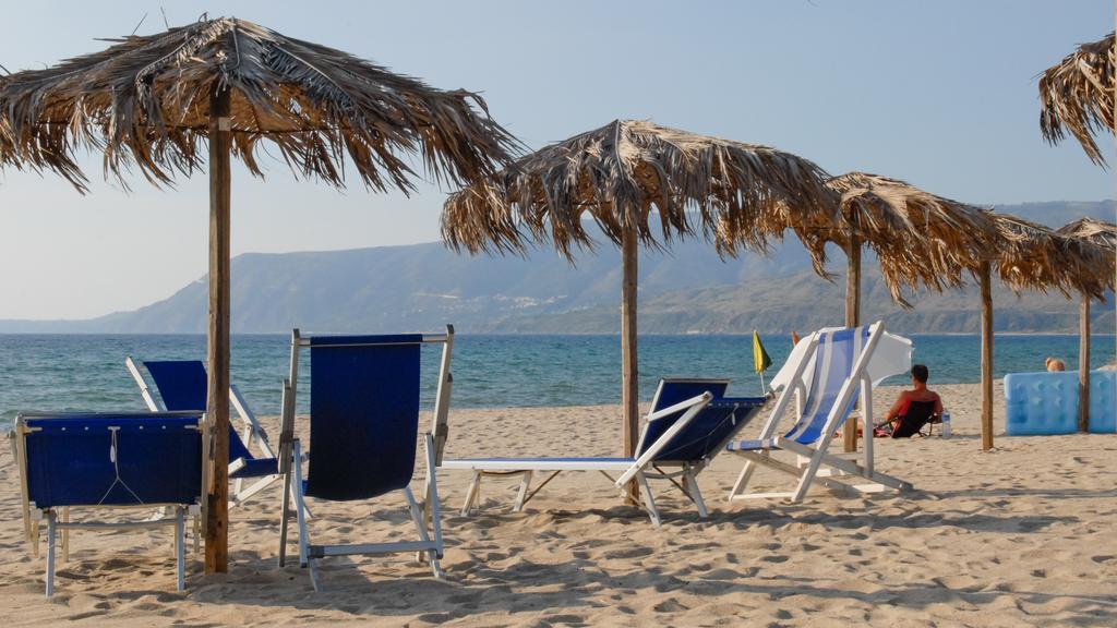 Villaggio Camping Mimosa Никотера-Марина Экстерьер фото