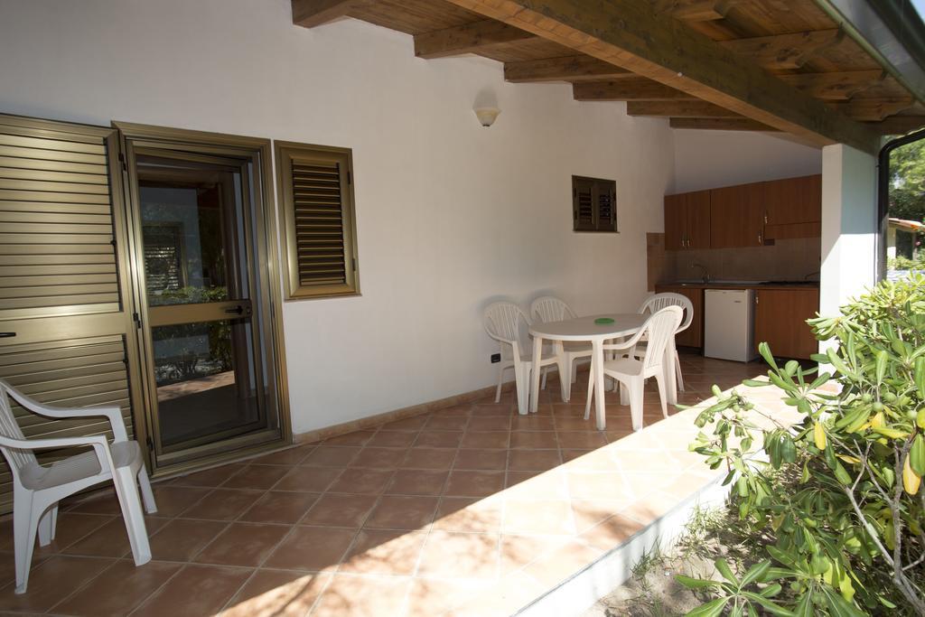 Villaggio Camping Mimosa Никотера-Марина Экстерьер фото