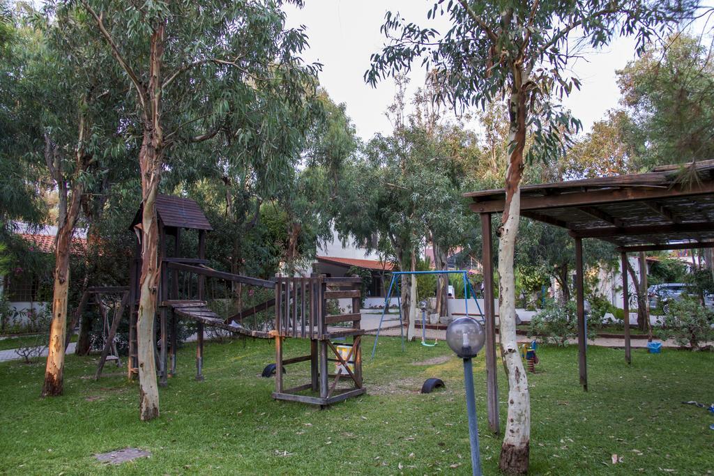 Villaggio Camping Mimosa Никотера-Марина Экстерьер фото