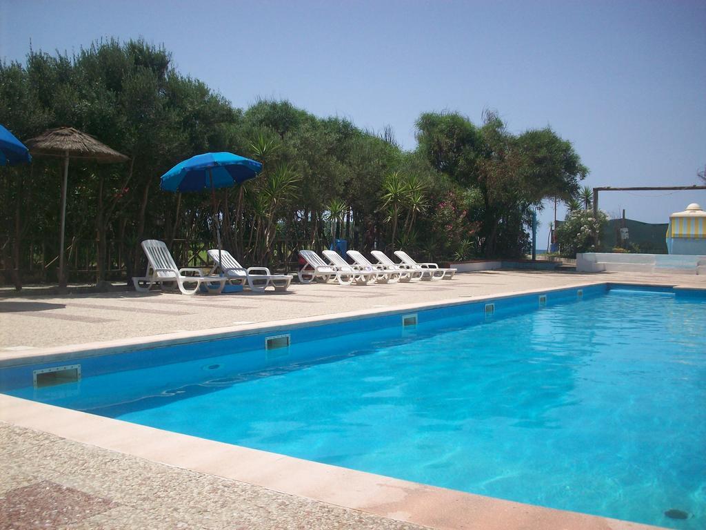 Villaggio Camping Mimosa Никотера-Марина Экстерьер фото