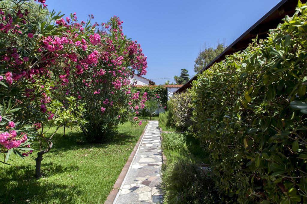 Villaggio Camping Mimosa Никотера-Марина Экстерьер фото